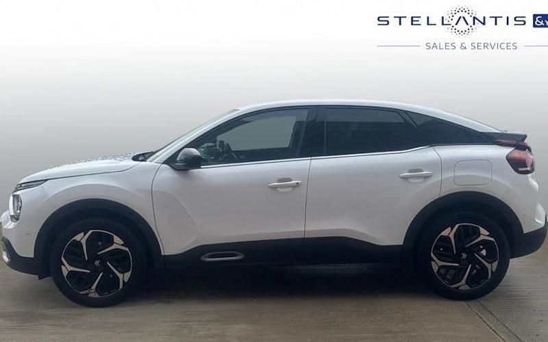 Used Citroën C4 PureTech 131 HP (96 kW) 2023 White Hatchback