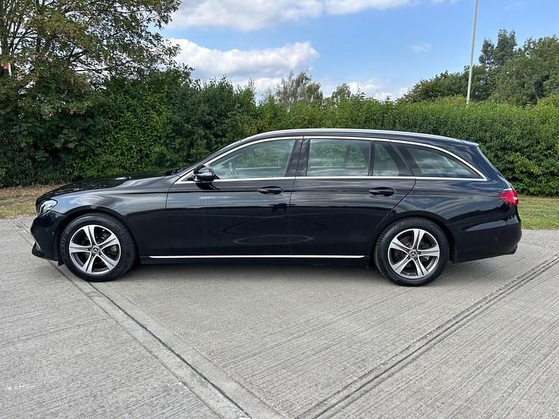 Begagnad Mercedes E220 SE 2018 Svart Kombi