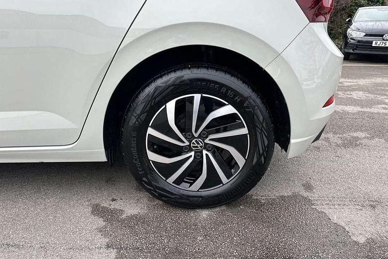 Used VW Polo Life 80 HP (58 kW) 2024 Grey Hatchback