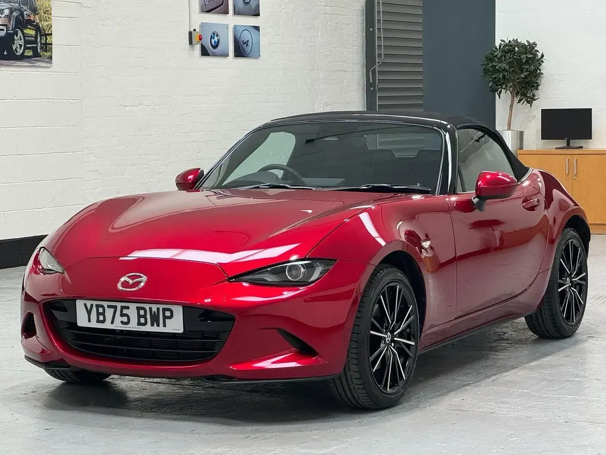 New Mazda MX5 Exclusive-Line 184 HP (135 kW) 2025 Red Cabriolet