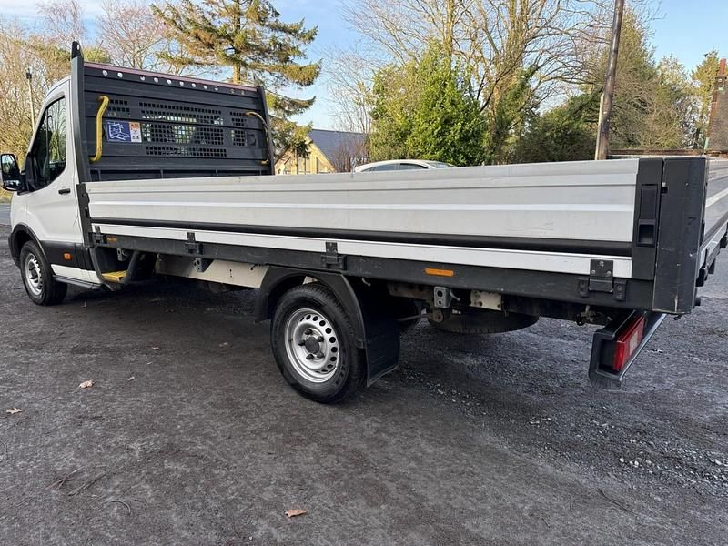 Second-hand Ford Transit 130 CP (95 kW) 2021 Alb Cabrio