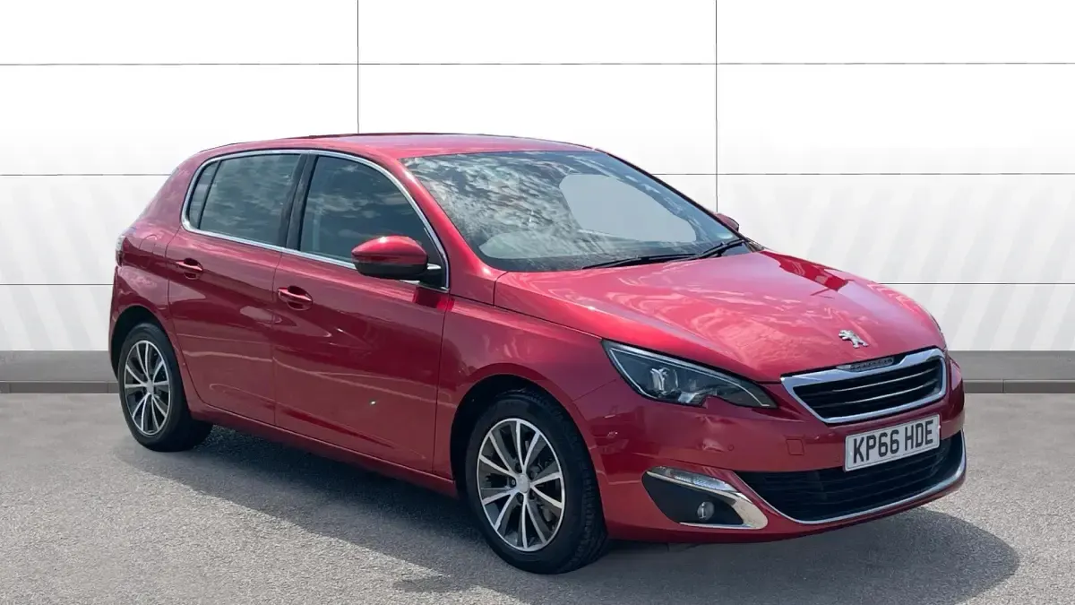 Used Peugeot 308 Allure 120 HP (88 kW) 2016 Hatchback