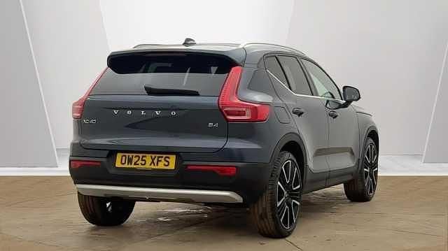 Used Volvo XC40 Ultra 194 HP (142 kW) 2025 Blue SUV