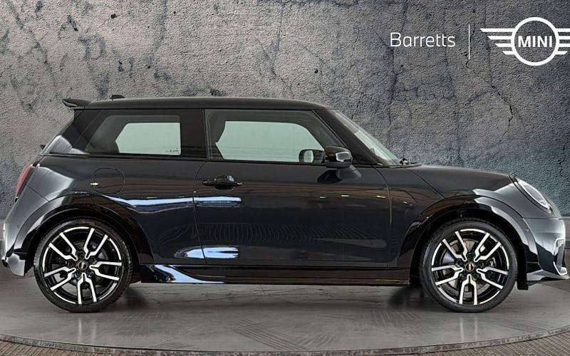 Used Mini Cooper Sport 114 kW (156 HP) 2026 Hatchback