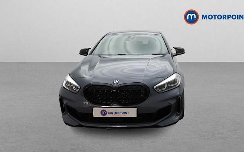 Usado BMW M135 306 CV (225 kW) 2023 Gris Utilitario