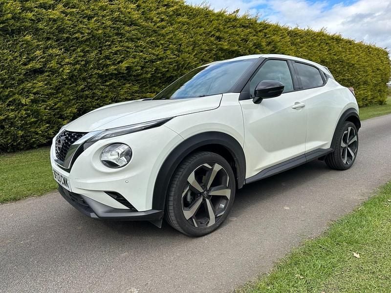 Used Nissan Juke Tekna 2023 White SUV