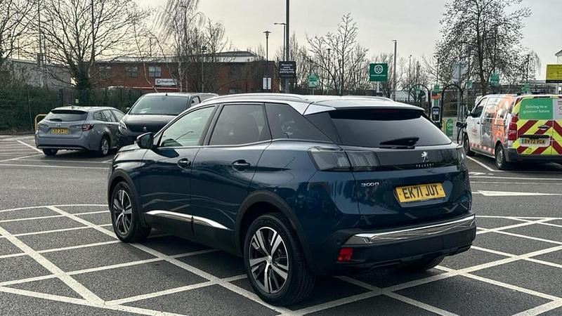 Used Peugeot 3008 Allure Premium 129 HP (94 kW) 2021 Blue SUV