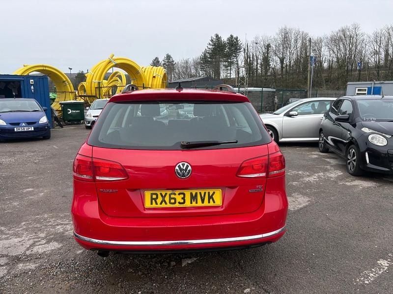 Used VW Passat Highline 105 HP (77 kW) 2013 Red Estate