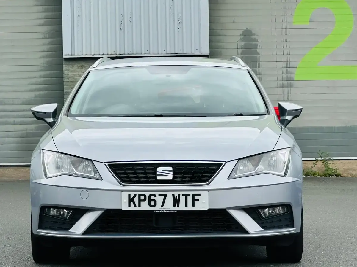 Used Seat Leon SE Dynamic 115 HP (84 kW) 2017 Silver Estate