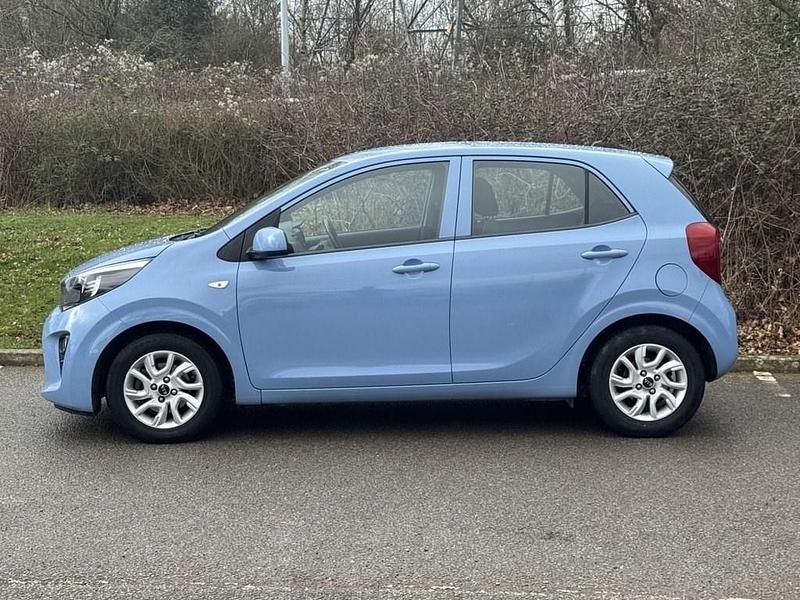 Used Kia Picanto 83 HP (61 kW) 2017 Blue Hatchback