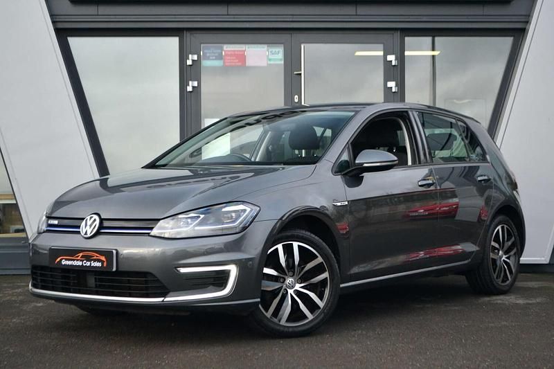 Grey Used 2020 VW e-Golf Hatchback | £9,990 (Fair price) - Image 1/4