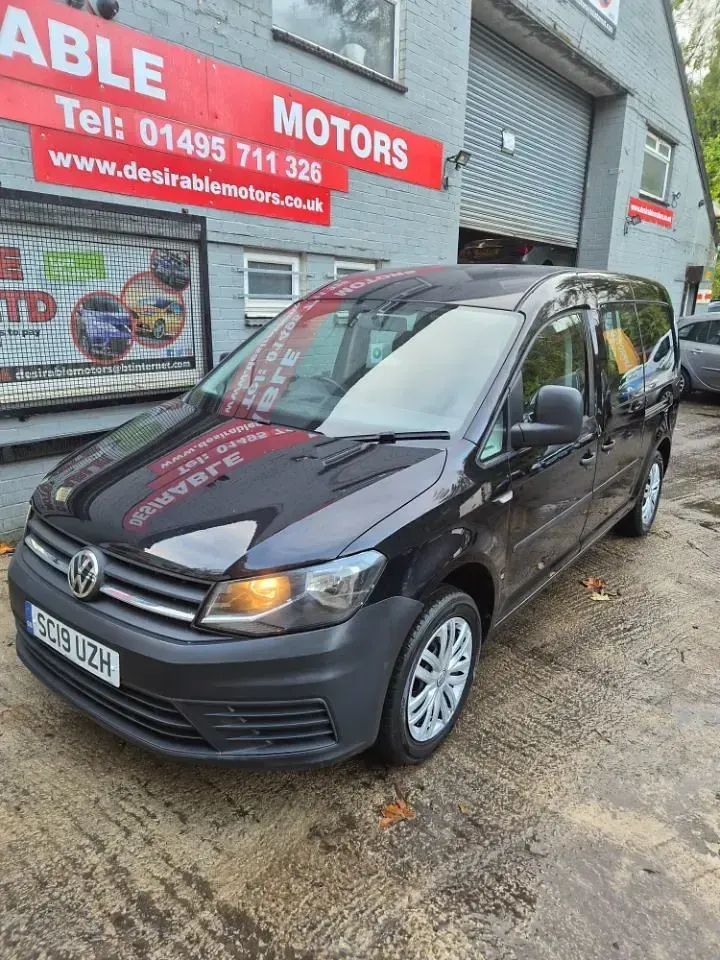 Used VW Caddy 102 HP (75 kW) 2019 Black MPV