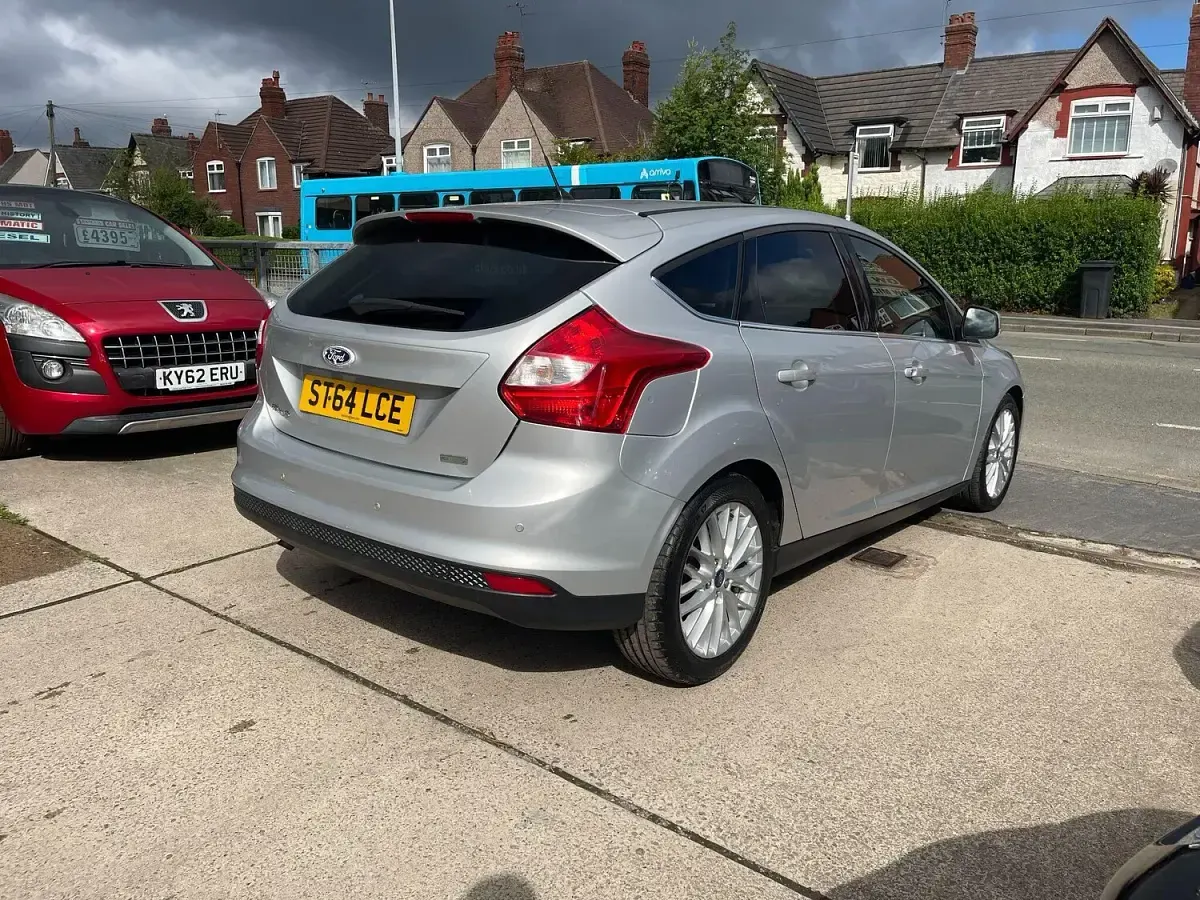 Used Ford Focus Zetec 2014 Silver Hatchback