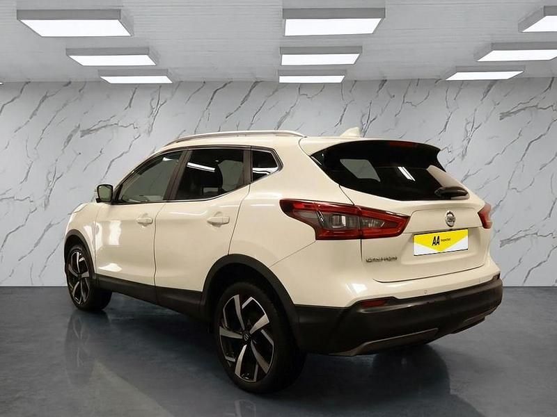 Used Nissan Qashqai S 140 HP (102 kW) 2019 White SUV