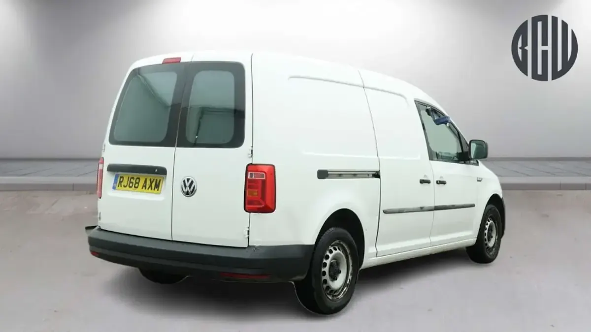 Used VW Caddy Startline 122 HP (89 kW) 2018 White MPV