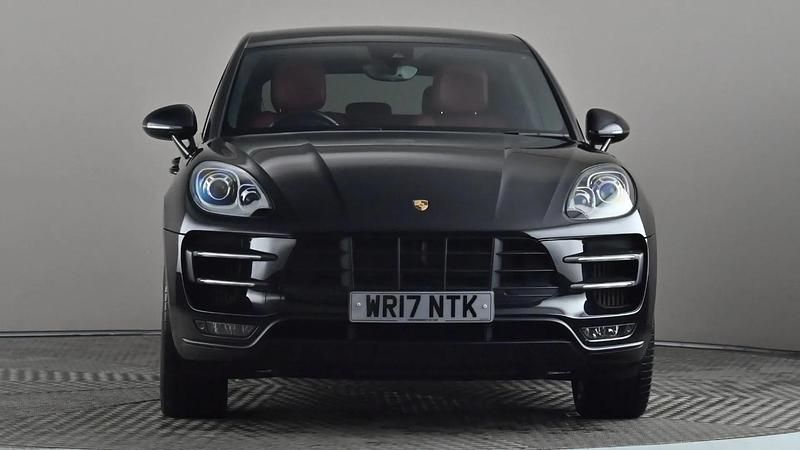 Used Porsche Macan Turbo 400 HP (294 kW) 2017 Black SUV