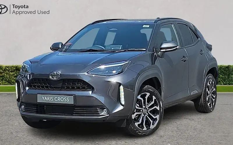 New Toyota Yaris Hybrid Design 116 HP (85 kW) 2026 Estate