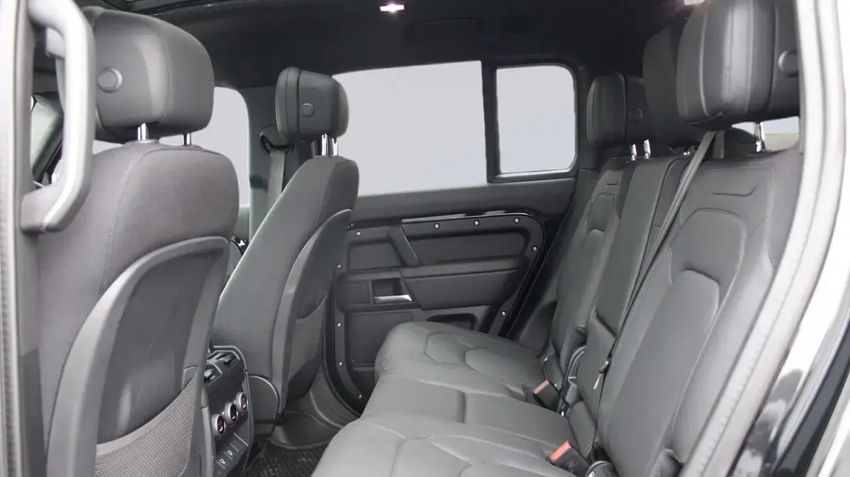 Used Land Rover Defender HSE Dynamic 2025 Black SUV