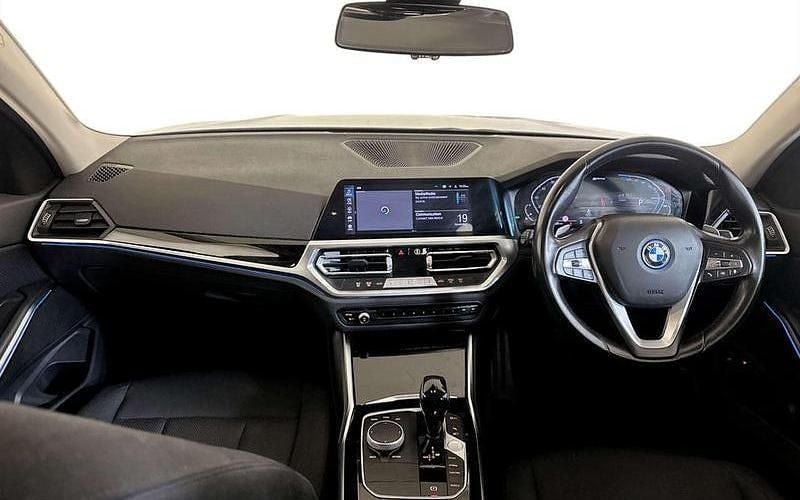 Used BMW 330e Impressive 292 HP (214 kW) 2021 Grey Estate