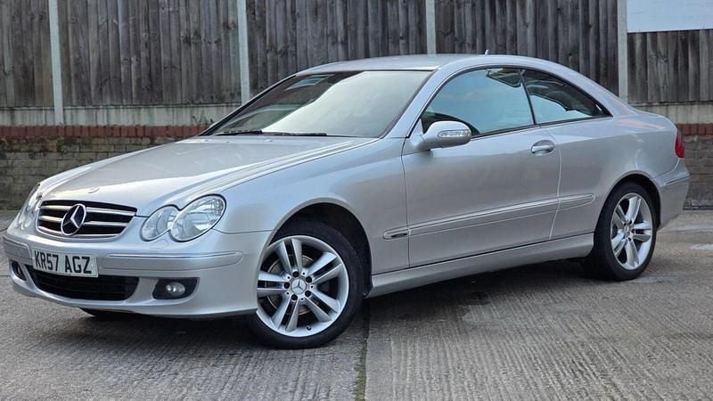 Used Mercedes CLK220 Avantgarde 2007 Silver Coupe