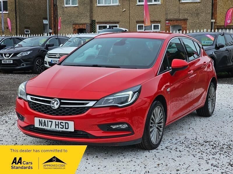 Used Vauxhall Astra Elite 136 HP (100 kW) 2017 Red Hatchback