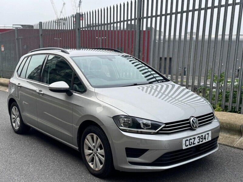 Silver Used 2016 VW Golf Sportsvan SE MPV | £12,350 (Fair price) - Image 1/4