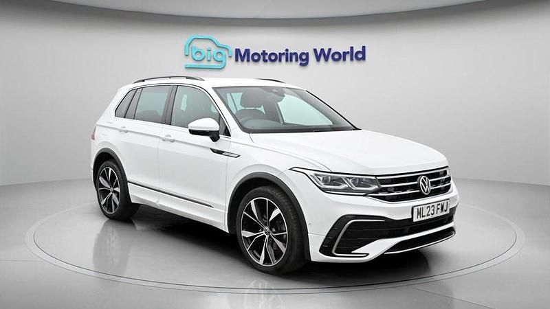 Used VW Tiguan R-line 150 HP (110 kW) 2023 White SUV