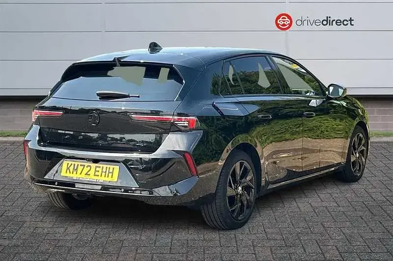 Used Vauxhall Astra GS Line 130 HP (95 kW) 2022 Black Hatchback