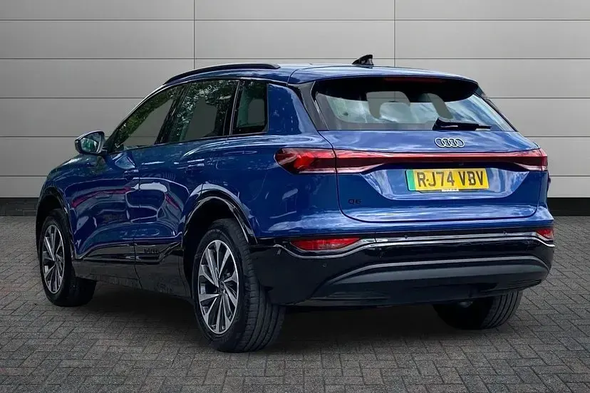 Used Audi Q6 e-tron Sport 225 kW (306 HP) 2024 Blue SUV