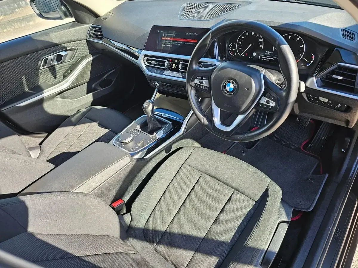 Used BMW 320 2019 Black Sedan
