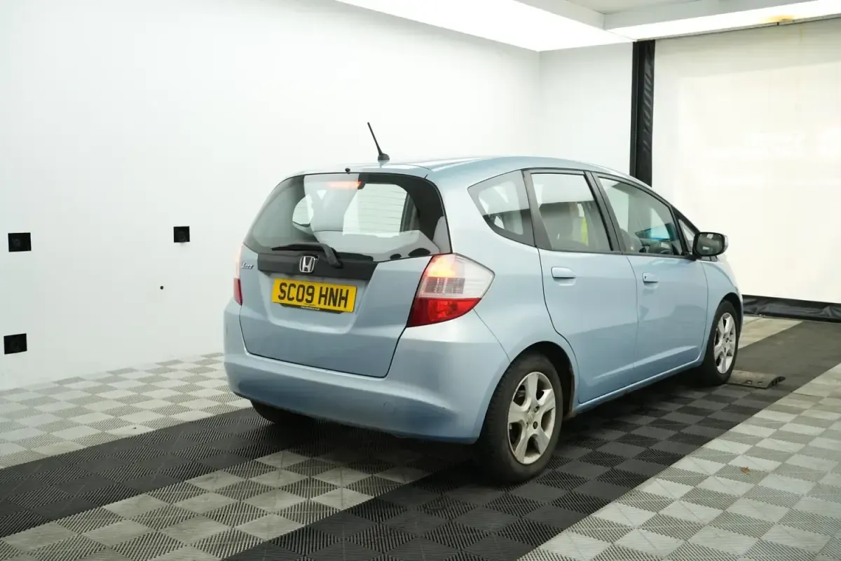 Używany Honda Jazz ES 100 KM (73 kW) 2009 Niebieski Hatchback