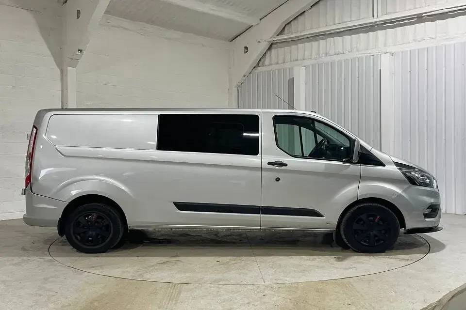 Used Ford Transit Custom Trend 130 HP (95 kW) 2018 Silver Van