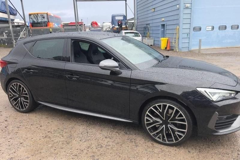 Black Used 2024 Cupra Leon VZ2 Hatchback | £22,680 (Good price) - Image 1/1