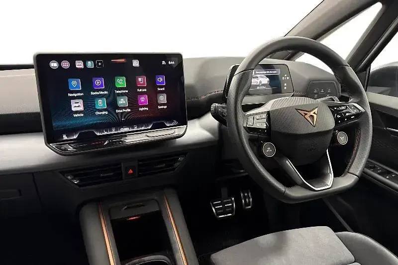 Used Cupra Born e-Boost 169 kW (231 HP) 2025 Silver Hatchback
