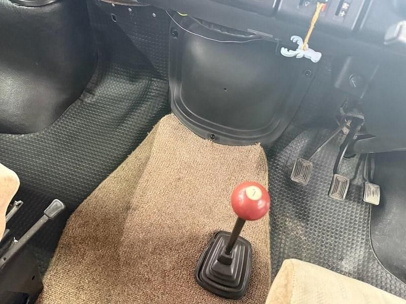 Used Renault Trafic 1991 Red MPV