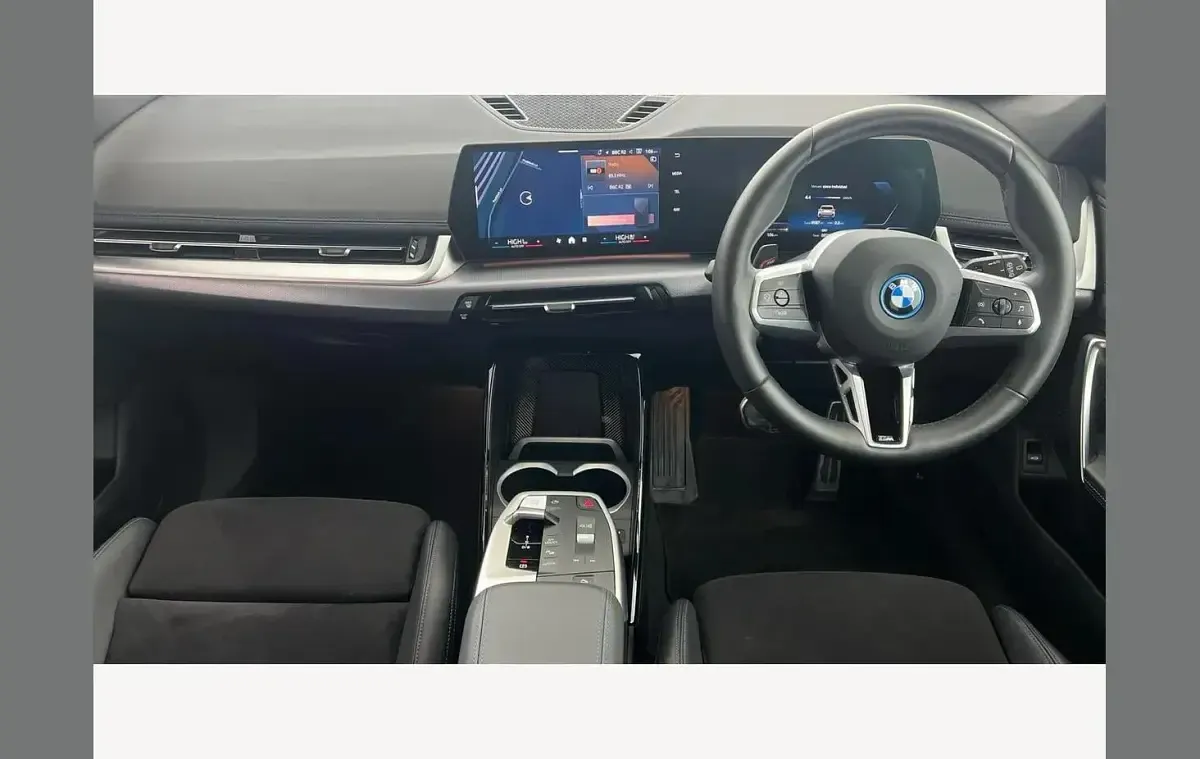 Begagnad BMW iX1 M Sport 150 kW (204 HK) 2024 Vit SUV