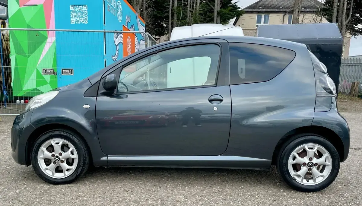 Used Citroën C1 VTR Sport 68 HP (50 kW) 2013 Grey Hatchback
