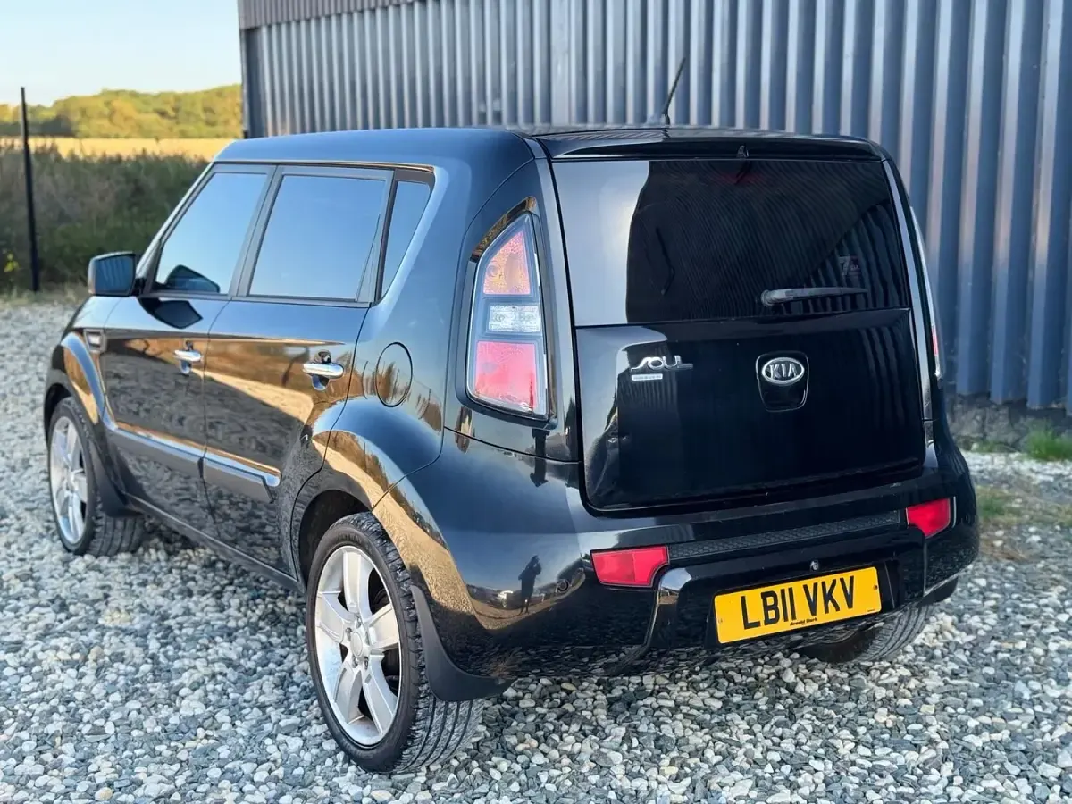 Used Kia Soul 126 HP (92 kW) 2011 Black SUV