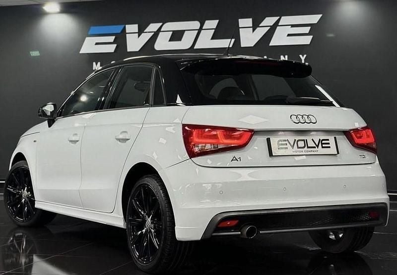 Used Audi A1 Sportback S-Line 105 HP (77 kW) 2014 White Hatchback