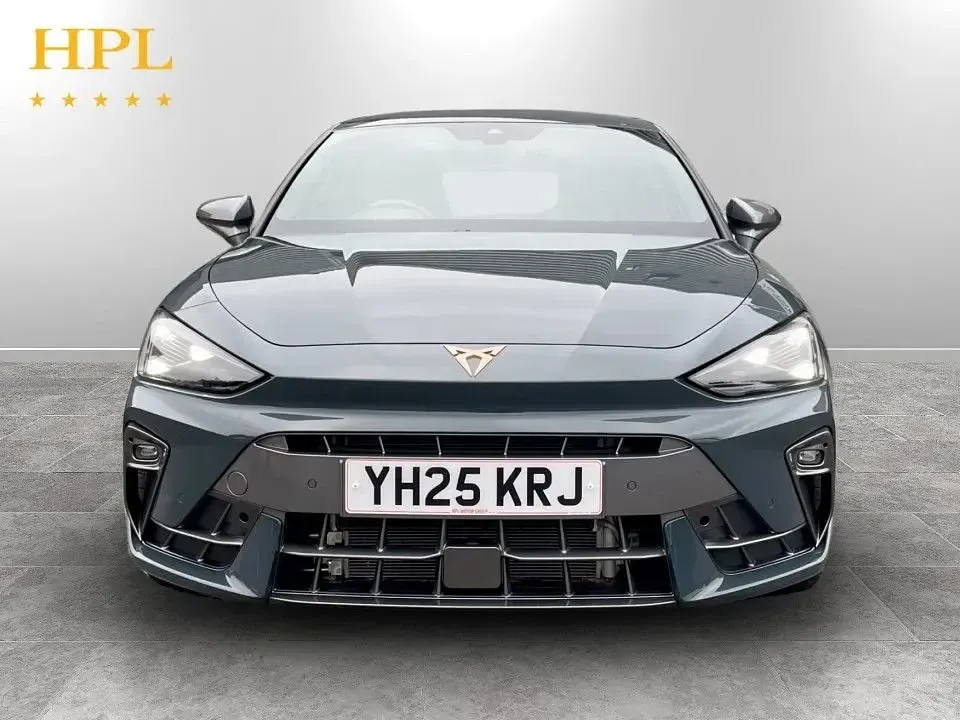 Used Cupra Leon 204 HP (150 kW) 2025 Blue Hatchback