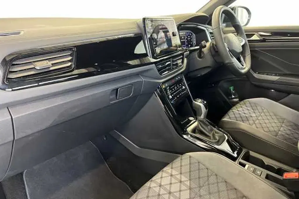 Used VW T-Roc 150 HP (110 kW) 2026 SUV