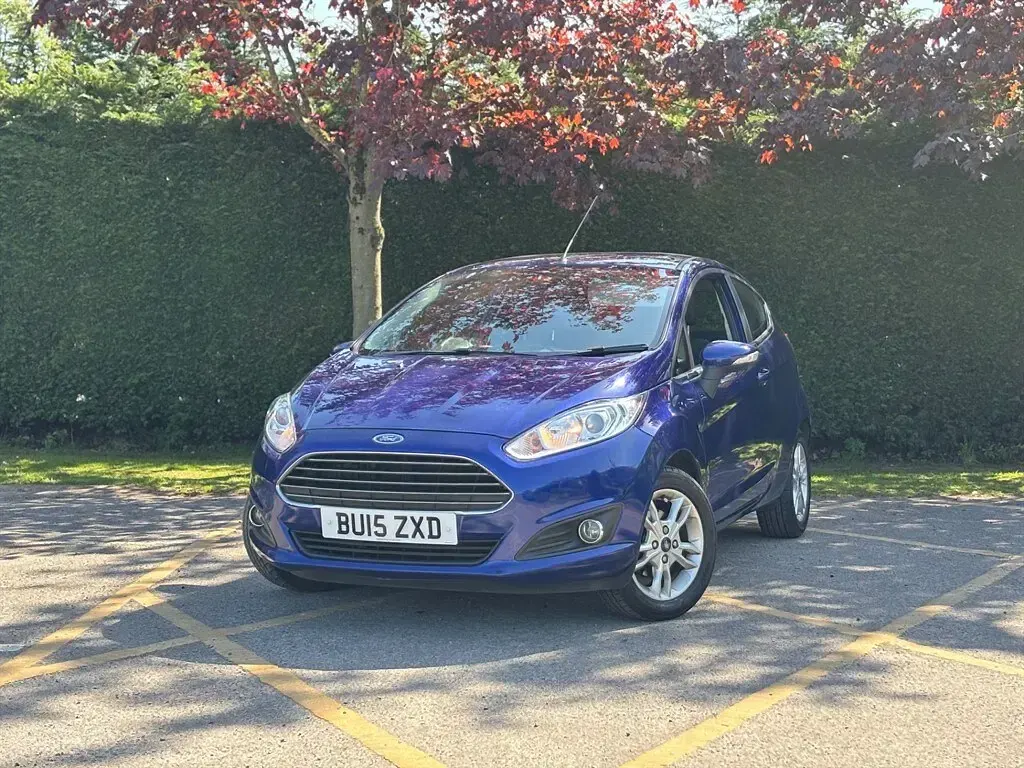 Used Ford Fiesta Zetec 82 HP (60 kW) 2015 Blue Hatchback