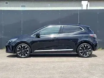 Used Renault Clio Techno 90 HP (66 kW) 2025 Black Hatchback