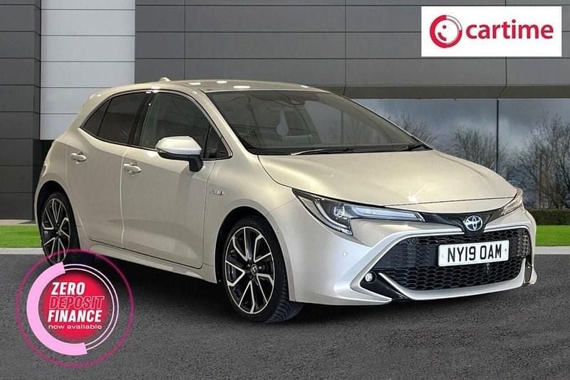 Silver Used 2019 Toyota Corolla Touch Hatchback | £15,850 (Fair price) - Image 1/4