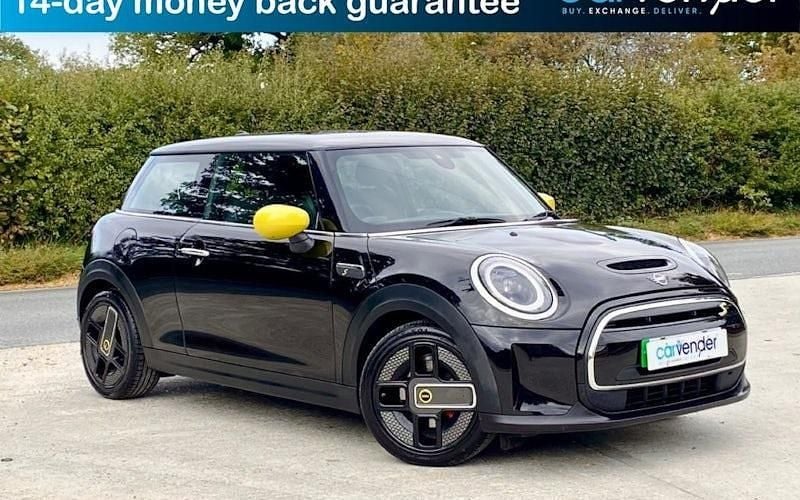 Used Mini Cooper Level 2 135 kW (184 HP) 2023 Hatchback
