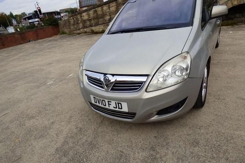 Silver Used 2010 Vauxhall Zafira Elite MPV | £2,995 (Fair price) - Image 1/1