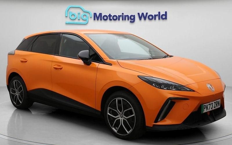 Used 2025 MG MG4 EV Trophy Hatchback | £16,500 (Fair price) - Image 1/4