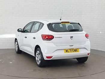 Used Dacia Sandero Essentiel 67 HP (49 kW) 2021 White Hatchback