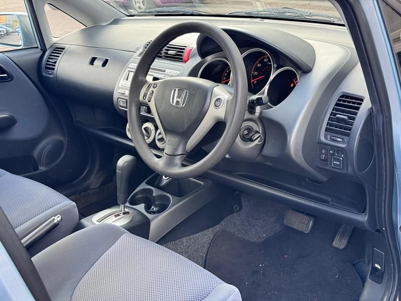 Used Honda Jazz SE 83 HP (61 kW) 2005 Blue Hatchback