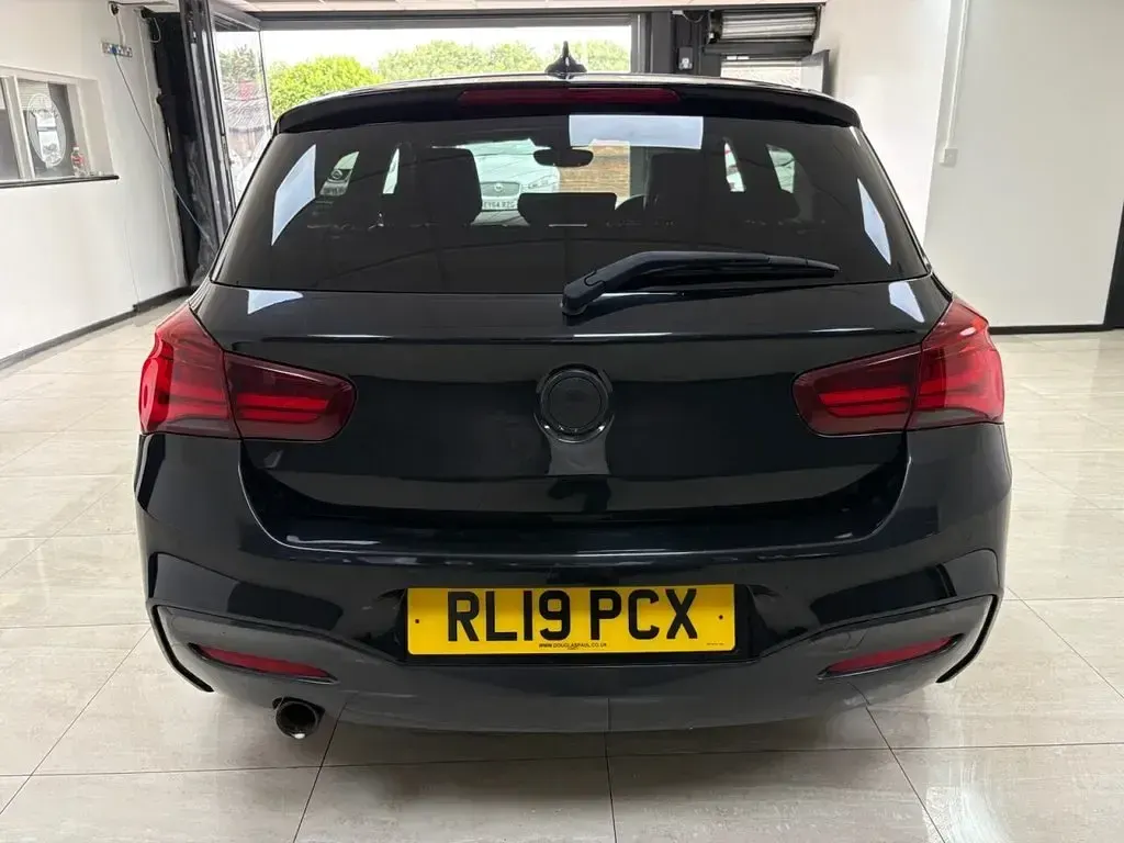 Used BMW 118 Efficient Dynamics 2019 Black Hatchback